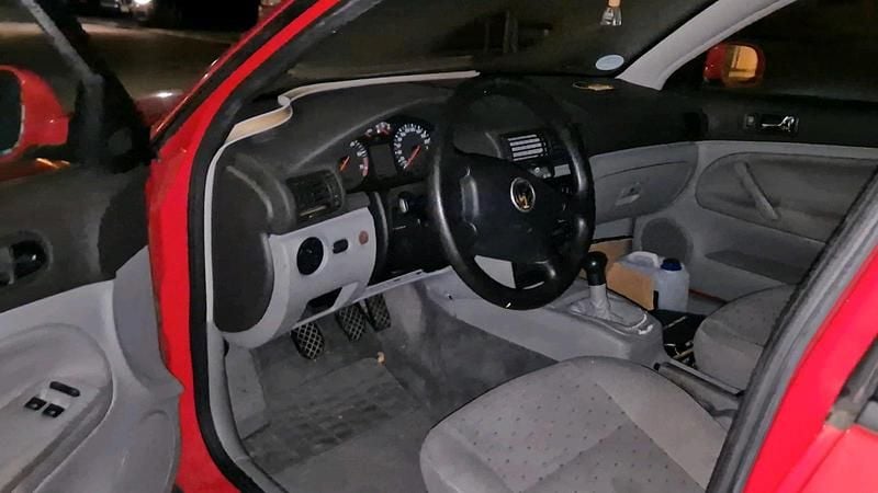 Second-hand VW Passat 101 CP (74 kW) 1998 Roșu Break