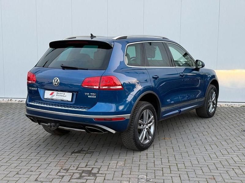 Gebraucht VW Touareg R-line 262 PS (192 kW) 2016 Blau SUV
