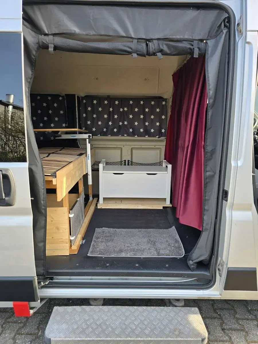 Gebraucht Peugeot Boxer 131 PS (96 kW) 2012 Grau Van