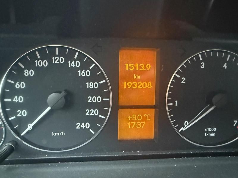 Gebraucht Mercedes A150 90 PS (66 kW) 2005 Grau Limousine