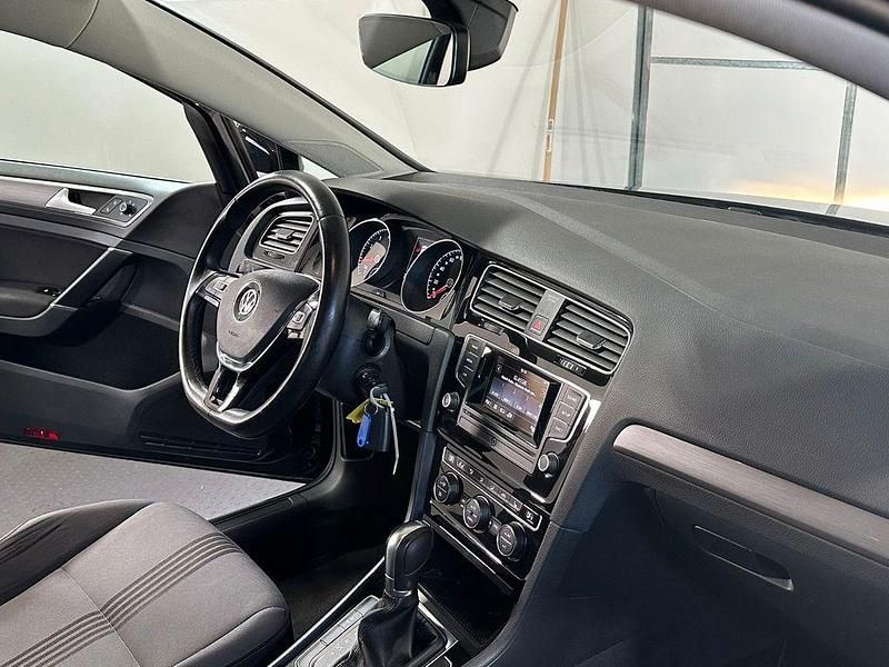 Gebraucht VW Golf VII Allstar 150 PS (110 kW) 2016 Schwarz Limousine