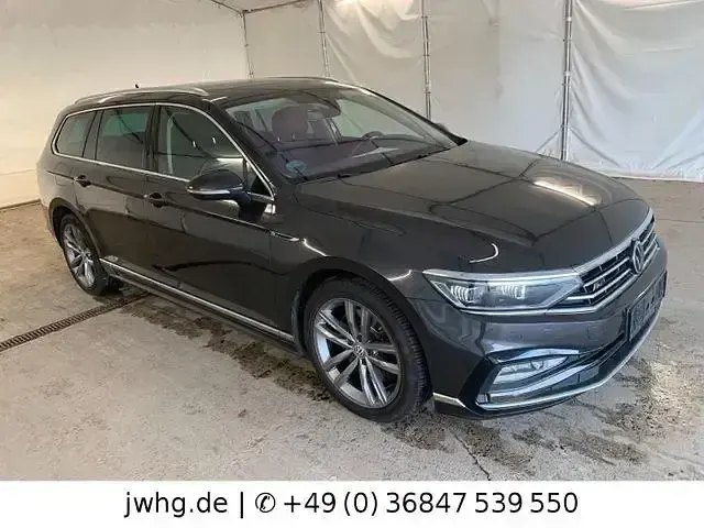 Gebraucht VW Passat Elegance 239 PS (175 kW) 2020 Grau Kombi