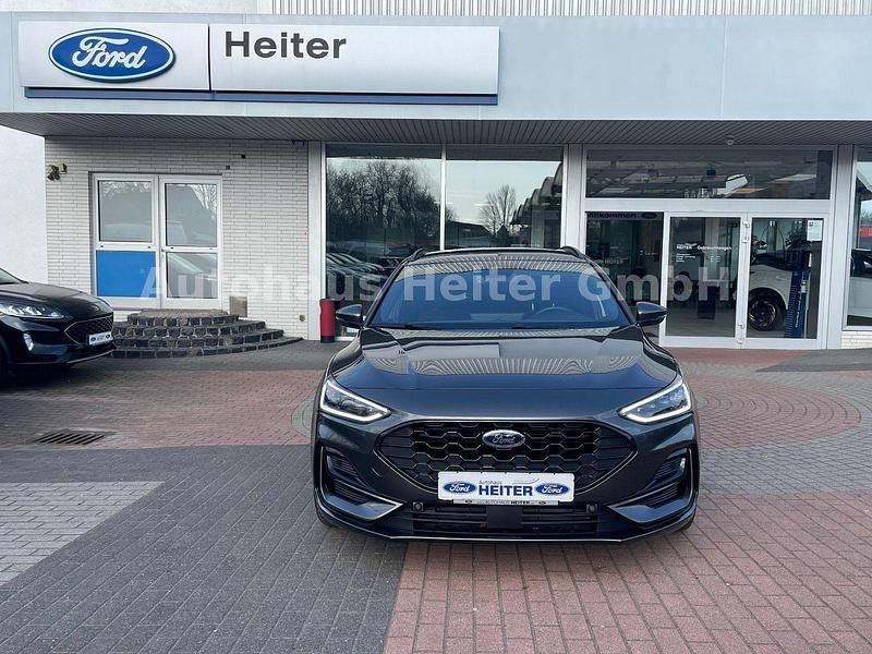 Gebraucht Ford Focus ST-Line X 155 PS (114 kW) 2024 Grau Kombi
