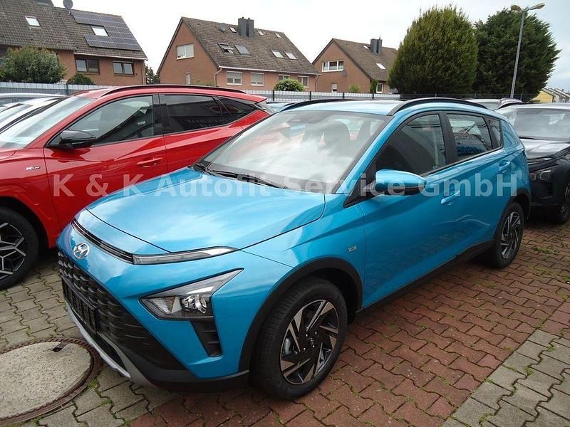 Blau Gebraucht 2023 Hyundai Bayon SUV | 23.400 € (Etwas zu teuer) - Bild 1/4