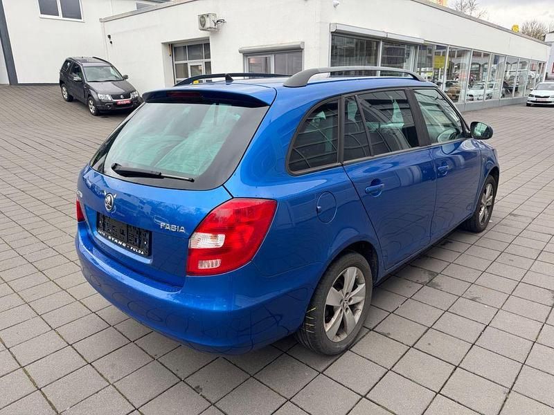 Gebraucht Skoda Fabia Fresh 105 PS (77 kW) 2014 Blau Kombi