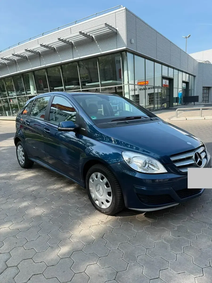 Gebraucht Mercedes B170 116 PS (85 kW) 2009 Blau Van / Kleinbus
