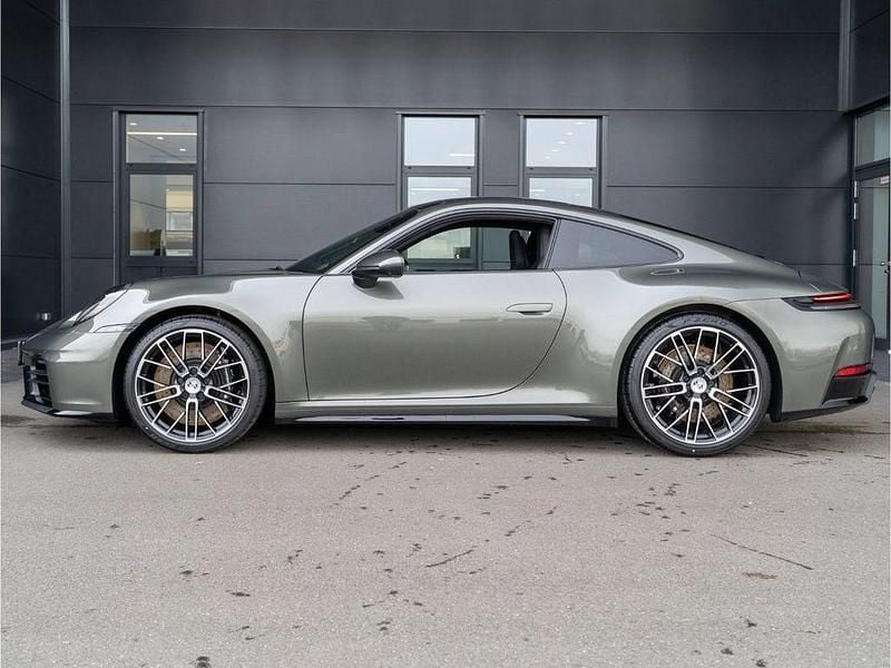 Neu Porsche 911 Carrera 4S 480 PS (353 kW) 2026 Gruen Coupé