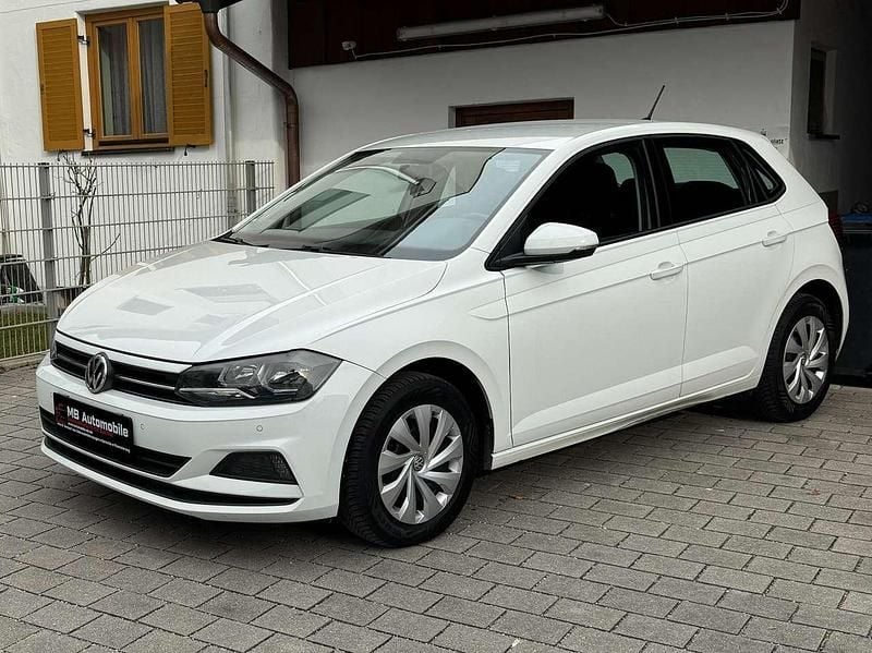 Pure white Gebraucht 2018 VW Polo Comfortline Kleinwagen | 9.299 € (Guter Preis) - Bild 1/4