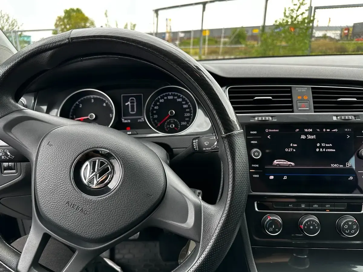 Gebraucht VW Golf VII 117 PS (86 kW) 2017 Schwarz Kombi