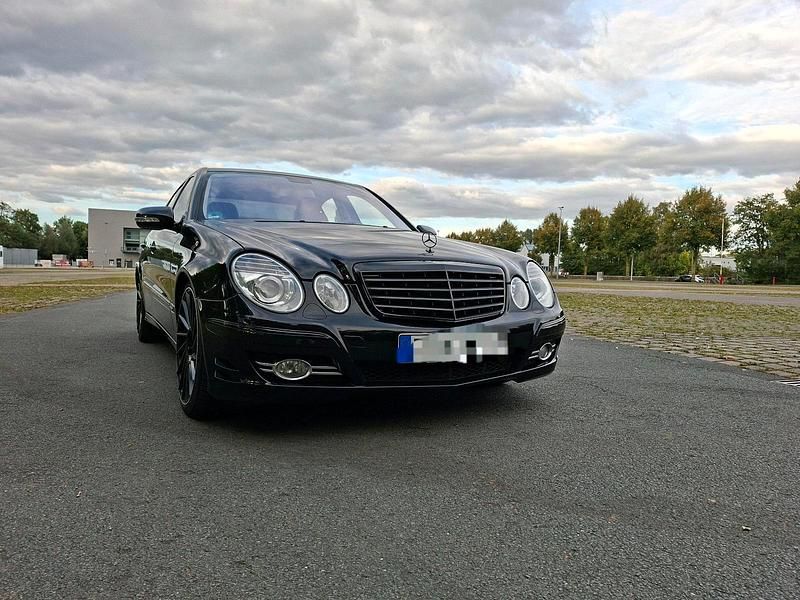 Schwarz Gebraucht 2006 Mercedes E350 AMG Limousine | 7.225 € (Superpreis) - Bild 1/4