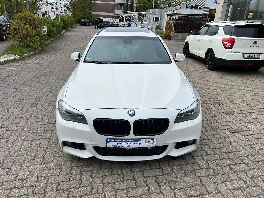 Gebraucht BMW 520 M Sport 184 PS (135 kW) 2011 Weiß Kombi
