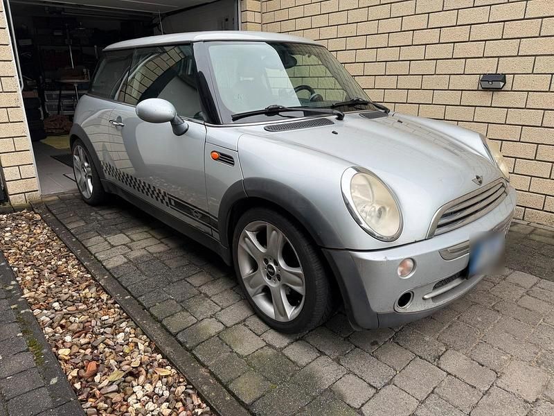 Usado Mini Cooper 116 HP (85 kW) 2005 Prateado Citadino