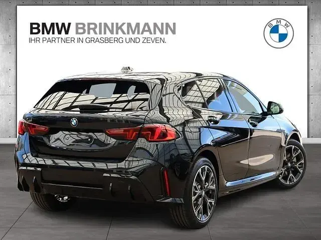 Neu BMW 116 M Sport 122 PS (89 kW) 2026 Schwarz Kleinwagen