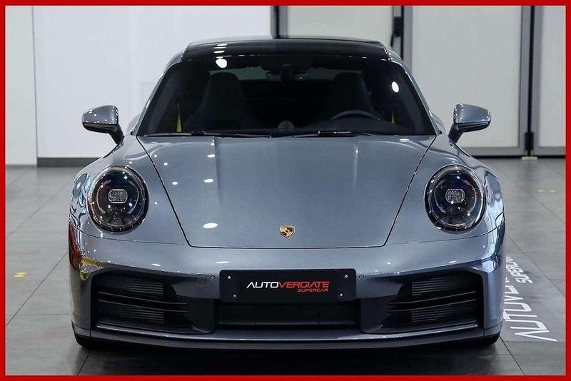 Gebraucht Porsche 992 394 PS (289 kW) 2025 Grau