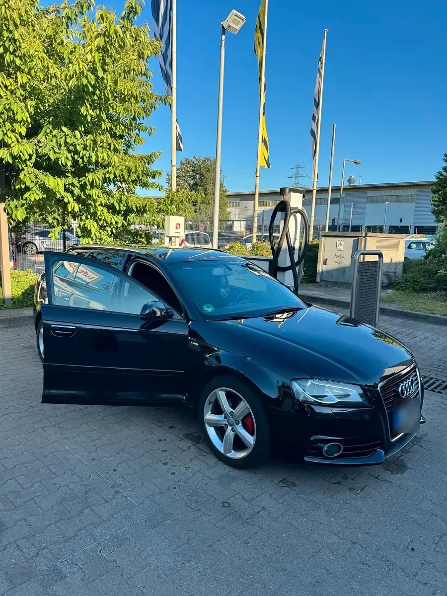 Gebraucht Audi A3 140 PS (102 kW) 2012 Schwarz Kleinwagen
