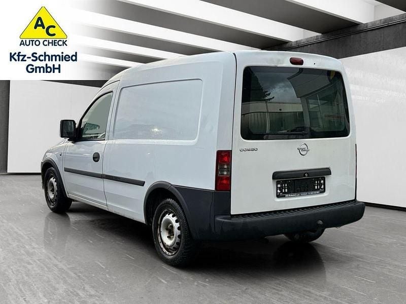 Gebraucht Opel Combo 90 PS (66 kW) 2008 Weiß Van / Kleinbus