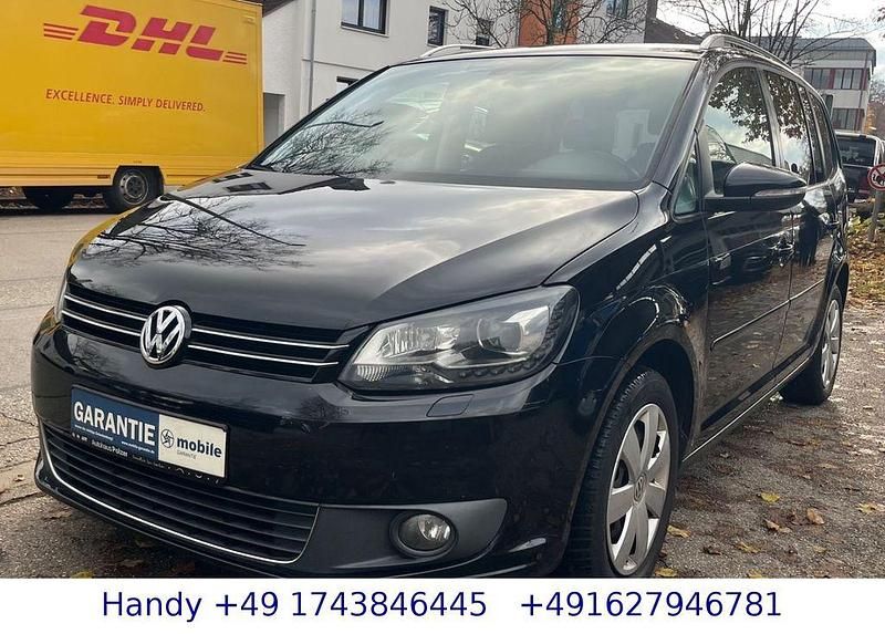 Schwarz Gebraucht 2011 VW Touran Van / Kleinbus | 8.490 € (Fairer Preis) - Bild 1/4