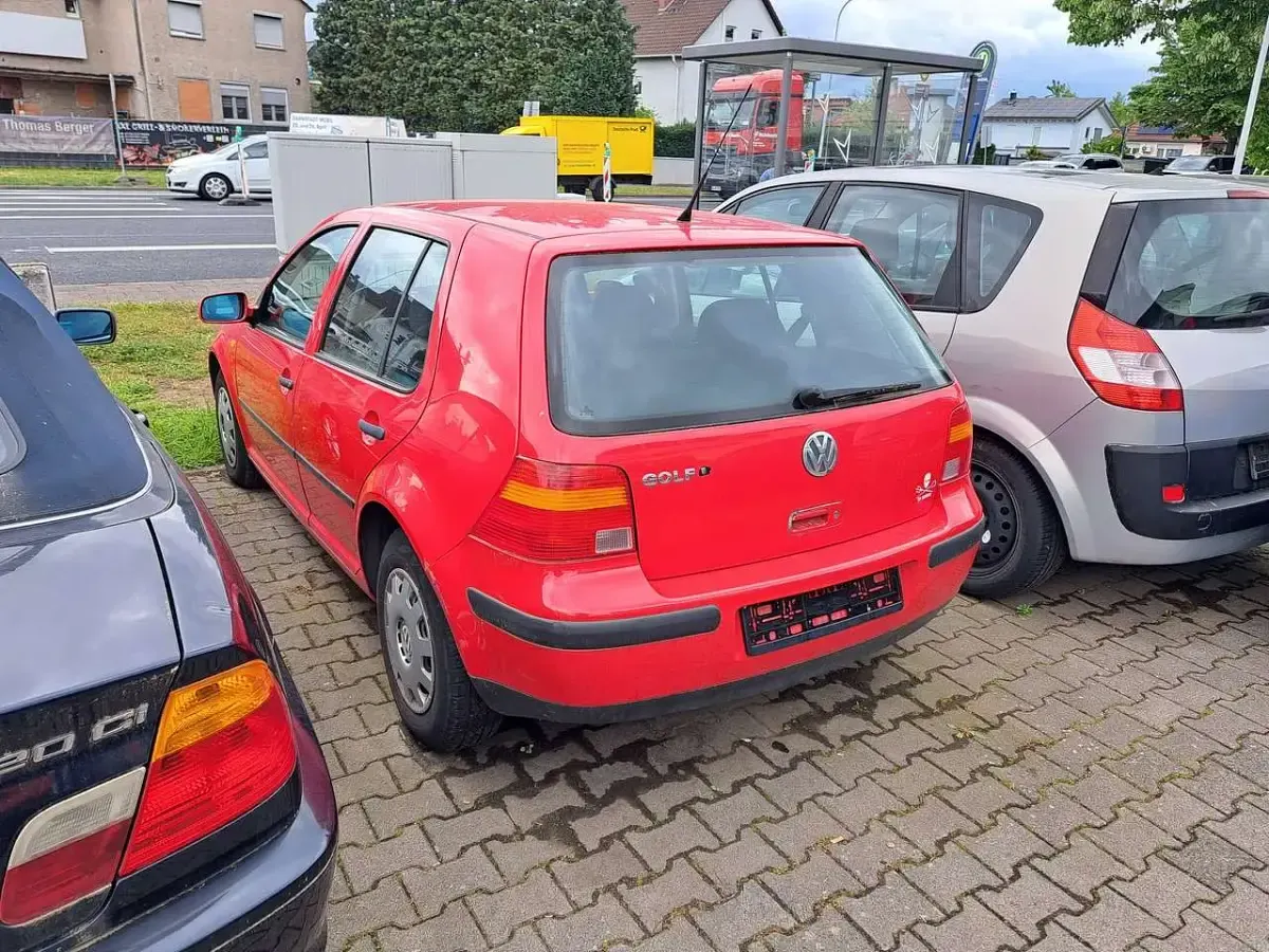 Gebraucht VW Golf III 75 PS (55 kW) 1999 Rot Limousine