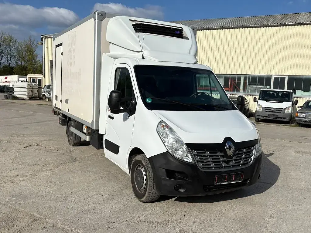 Używany Renault Master 170 KM (125 kW) 2019 Biały Kombi