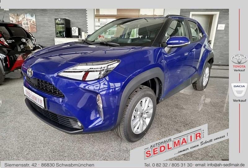 Blau Neu 2025 Toyota Yaris Cross Active SUV | 24.960 € (Guter Preis) - Bild 1/4