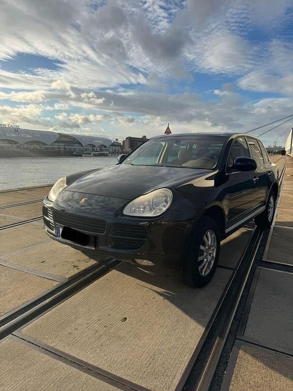 Schwarz Gebraucht 2006 Porsche Cayenne SUV | 6.690 € - Bild 1/4