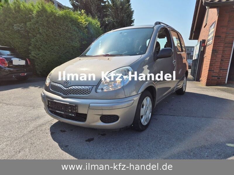 Grau Gebraucht 2003 Toyota Yaris Verso Sol Van / Kleinbus | 2.799 € (Guter Preis) - Bild 1/4