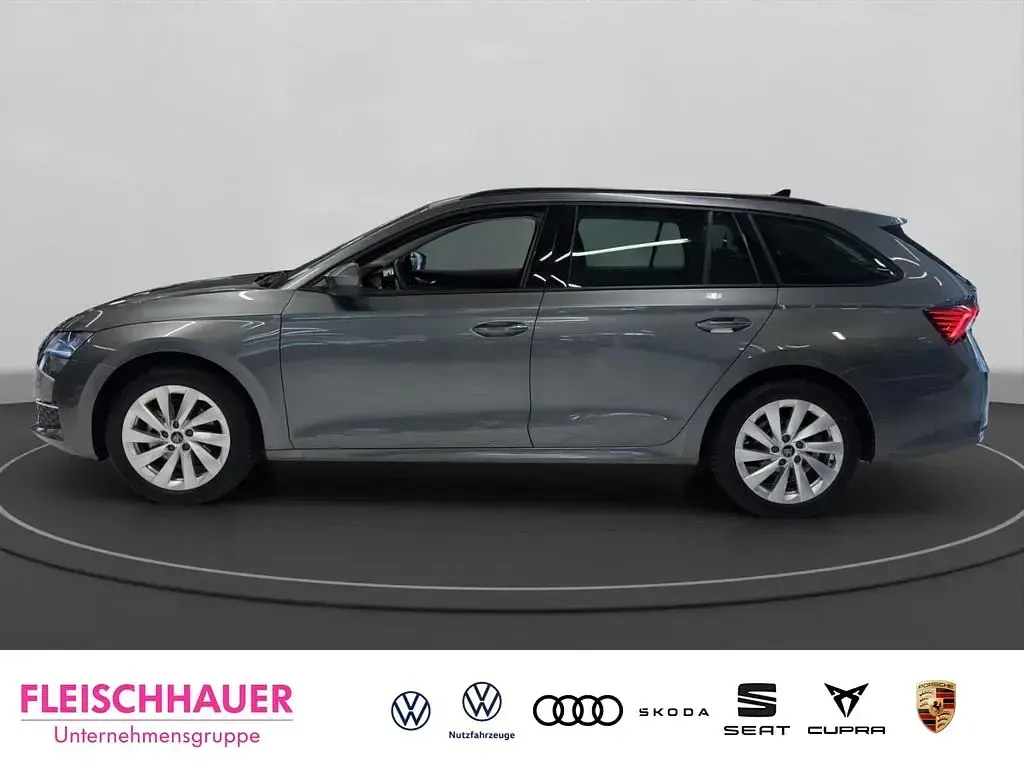 Gebraucht Skoda Octavia Selection 150 PS (110 kW) 2025 Grau Kombi