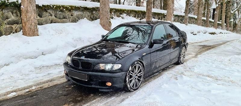Schwarz Gebraucht 2001 BMW 330 M Sport Limousine | 6.300 € (Fairer Preis) - Bild 1/4