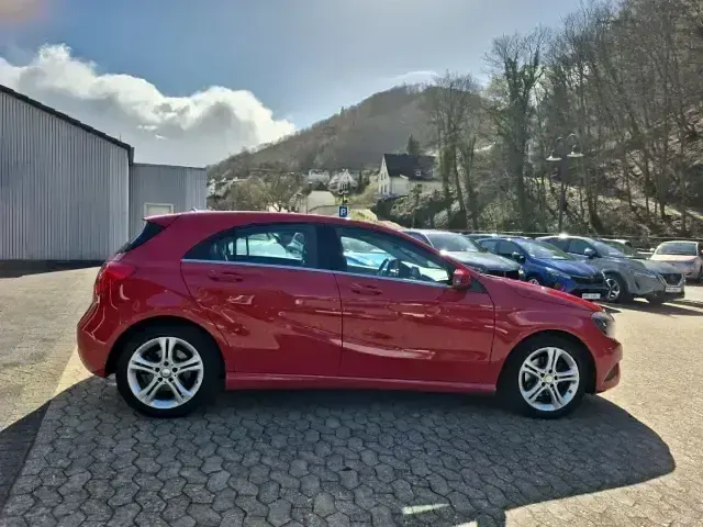 Gebraucht Mercedes A220 184 PS (135 kW) 2014 Rot Kleinwagen