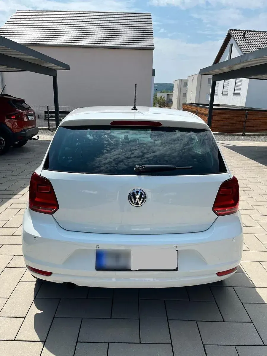 Gebraucht VW Polo LOUNGE 110 PS (80 kW) 2015 Weiß Kleinwagen
