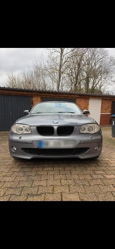 Grau Gebraucht 2006 BMW 120 Kleinwagen | 6.700 € (Fairer Preis) - Bild 1/4