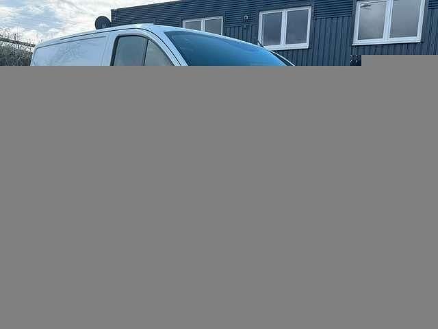 Gebraucht Ford Transit Custom 150 PS (110 kW) 2019 Weiß Van / Kleinbus