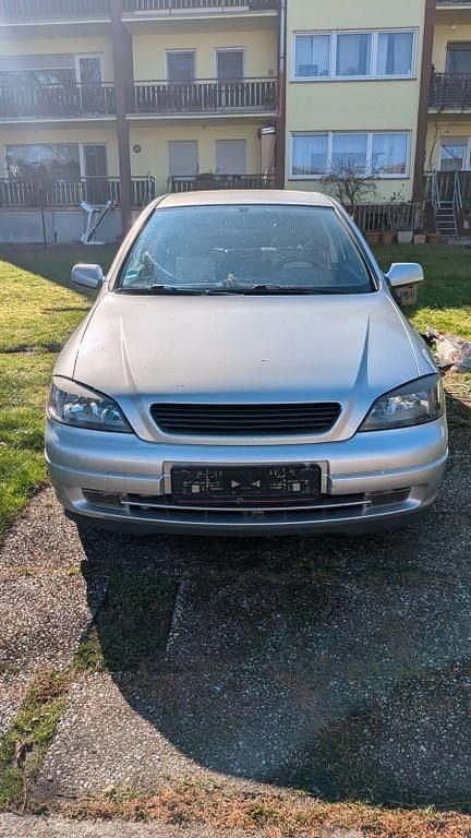 Gebraucht Opel Astra 116 PS (85 kW) 1998 Silber Limousine