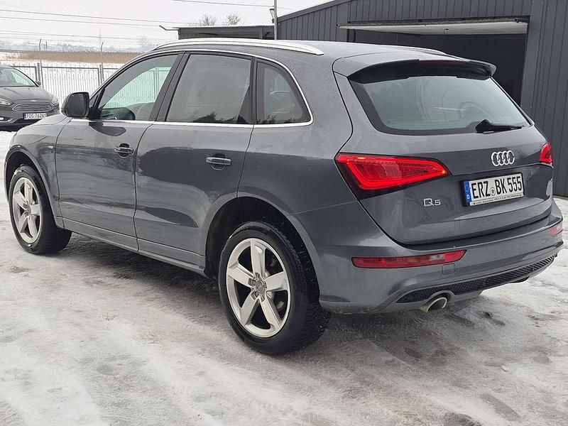 Gebraucht Audi Q5 S-Line 177 PS (130 kW) 2012 Grau SUV