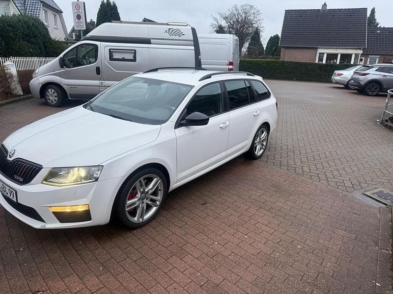 Weiß Gebraucht 2014 Skoda Octavia vRS Kombi | 8.600 € (Superpreis) - Bild 1/4