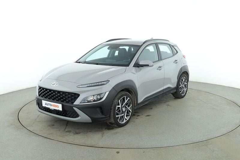 Gebraucht Hyundai Kona Trend 141 PS (103 kW) 2023 Grau SUV