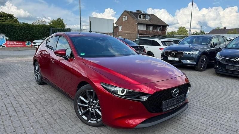 Soul red crystal Gebraucht 2021 Mazda 3 Selection Limousine | 19.500 € (Guter Preis) - Bild 1/4