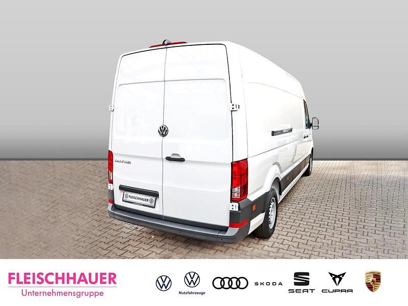 Gebraucht VW Crafter 163 PS (119 kW) 2024 Weiss Van