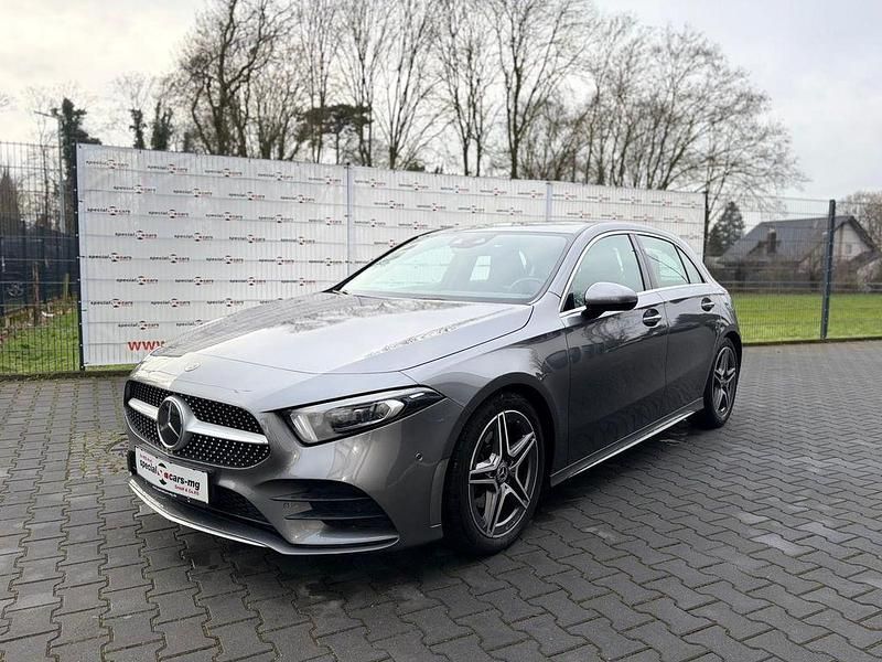 Gebraucht Mercedes A200 AMG 150 PS (110 kW) 2020 Mountaingrau (metallic) Limousine