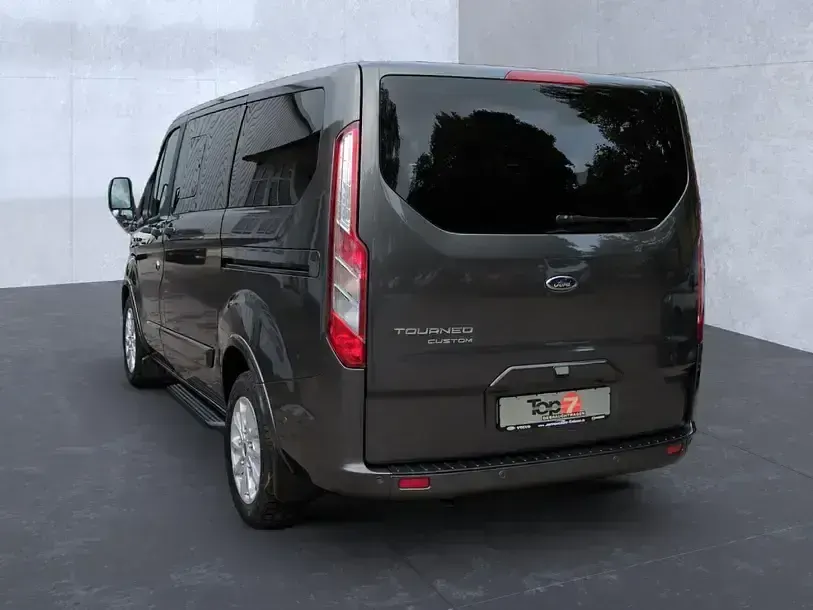 Gebraucht Ford Tourneo Custom Titanium X 170 PS (125 kW) 2023 Grau Van