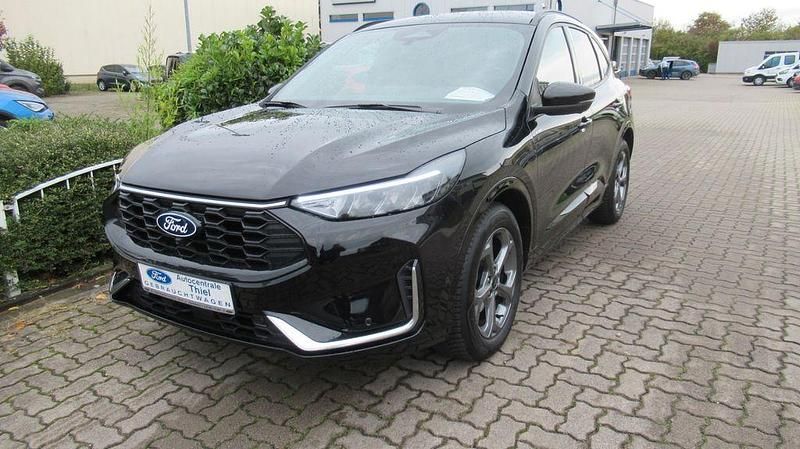 Gebraucht Ford Kuga ST-Line X 186 PS (136 kW) 2025 Schwarz SUV