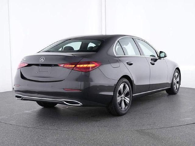 Gebraucht Mercedes C200 Avantgarde 163 PS (119 kW) 2023 Grau Limousine