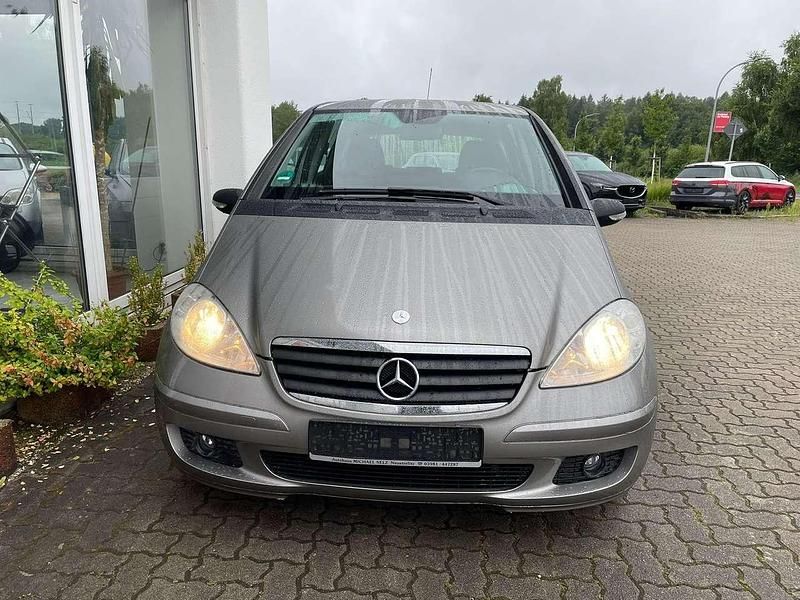 Kometgrau metalliclack Gebraucht 2005 Mercedes A150 Kleinwagen | 3.900 € (Teuer) - Bild 1/4