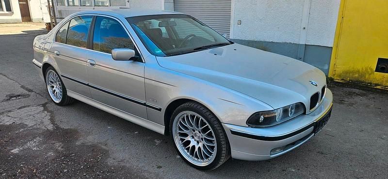 Gebraucht BMW 523 170 PS (125 kW) 2000 Silber Limousine