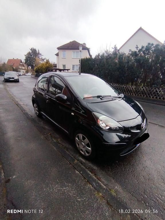 Gebraucht Toyota Aygo 68 PS (50 kW) 2007 Schwarz Kleinwagen