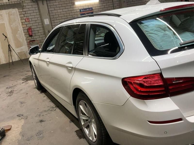 Gebraucht BMW 525 Performance 218 PS (160 kW) 2015 Weiß Kombi
