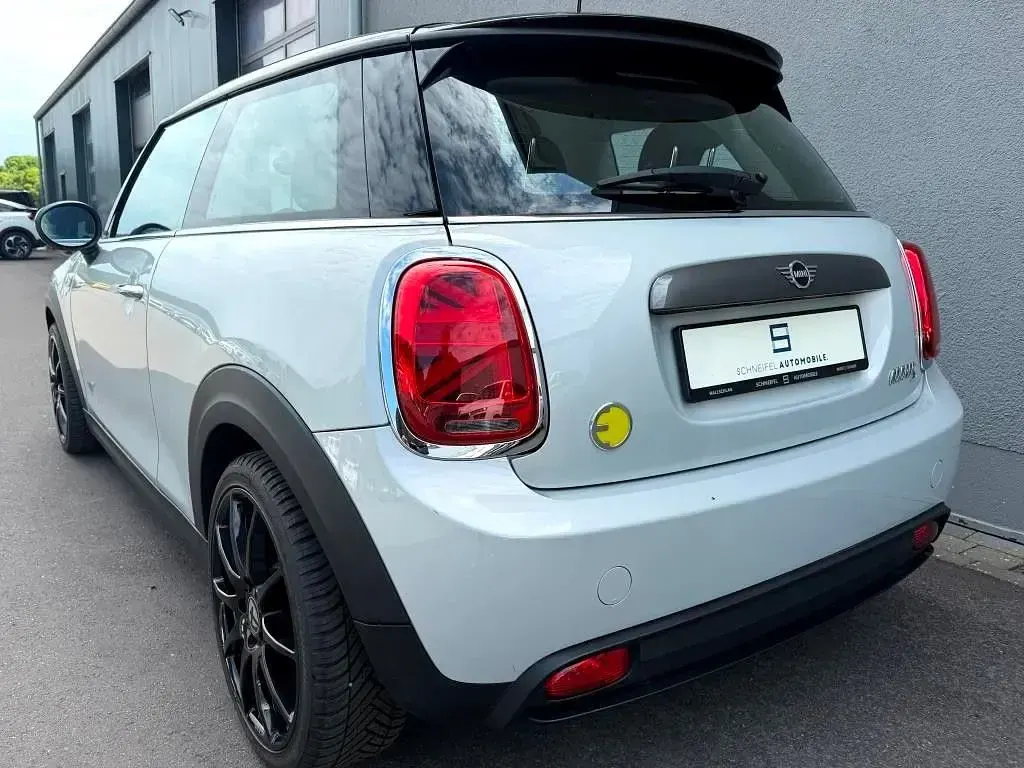 Gebraucht Mini Cooper SE 135 kW (184 PS) 2020 Silber Kleinwagen