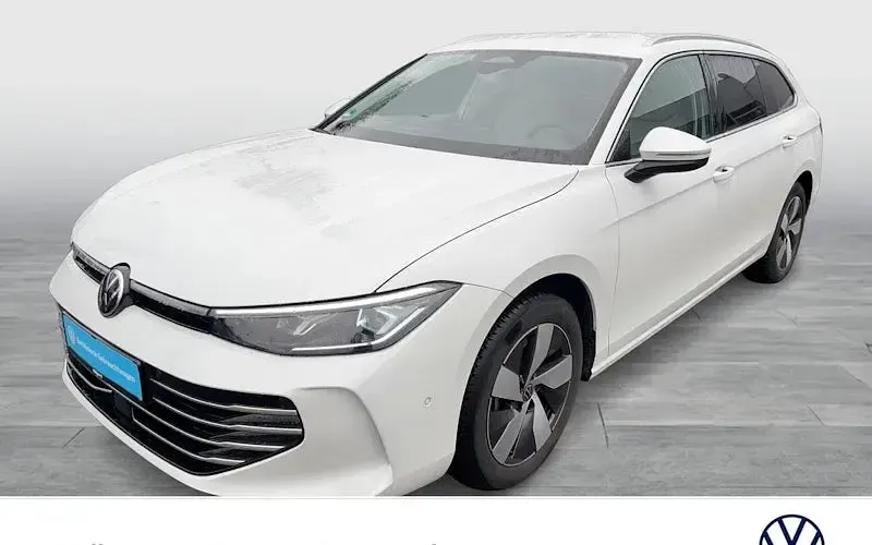 Używany VW Passat Elegance 193 KM (141 kW) 2025 Biały Kombi