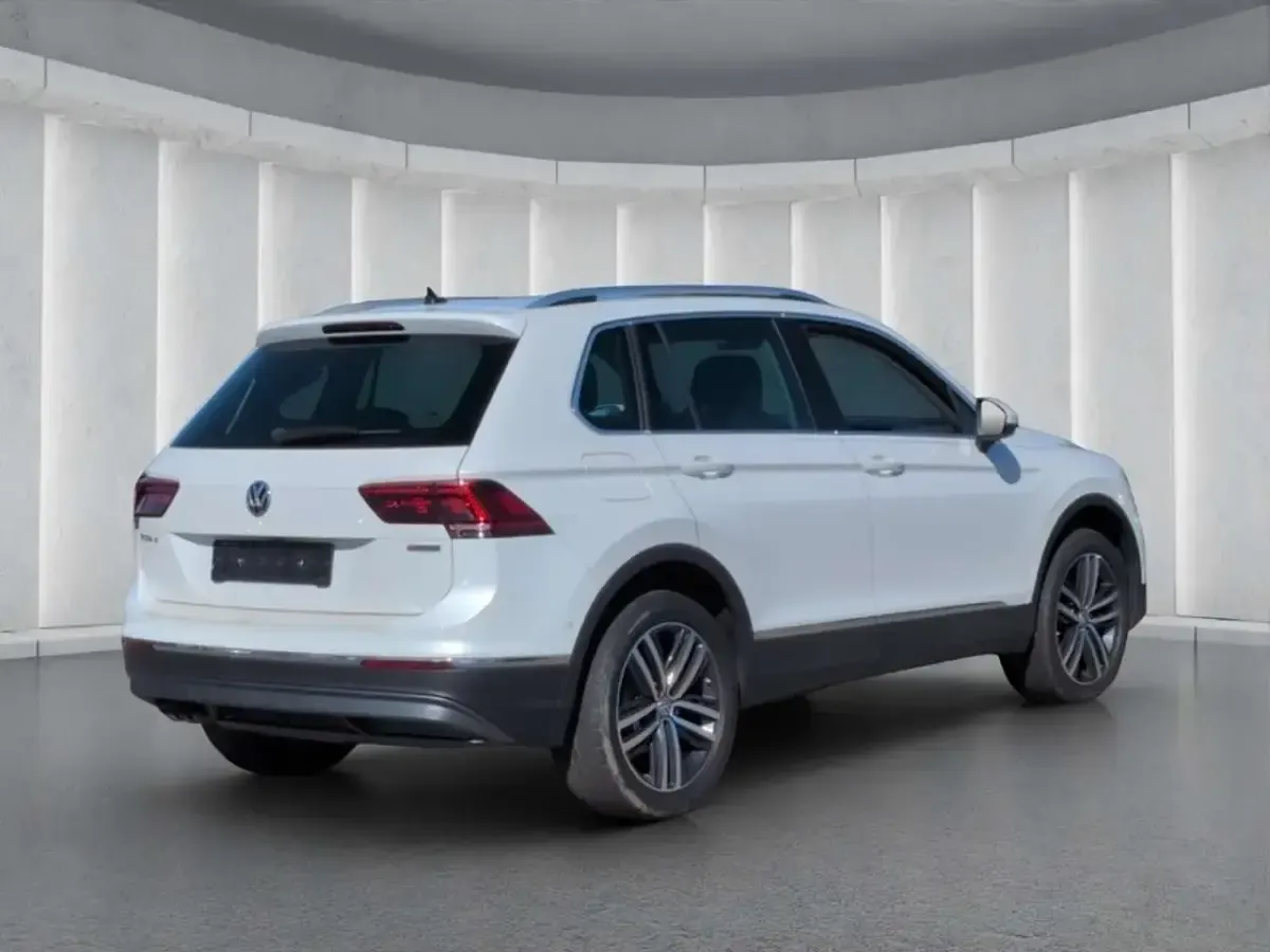 Gebraucht VW Tiguan Highline 190 PS (139 kW) 2019 Weiss SUV