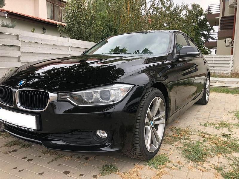 Gebraucht BMW 318 Sport Line 143 PS (105 kW) 2014 Schwarz Limousine